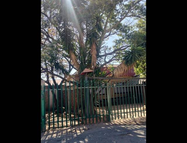 BUSINESS FOR SALE IN GERMISTON SOUTH